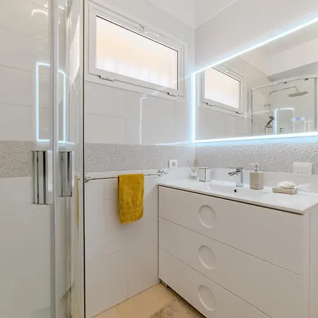 Appartement Costa Adeje, 2 Bedrooms *