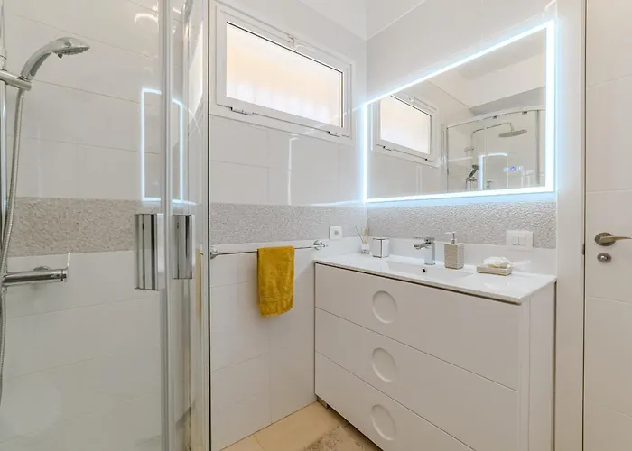 Апартаменты Costa Adeje, 2 Bedrooms *