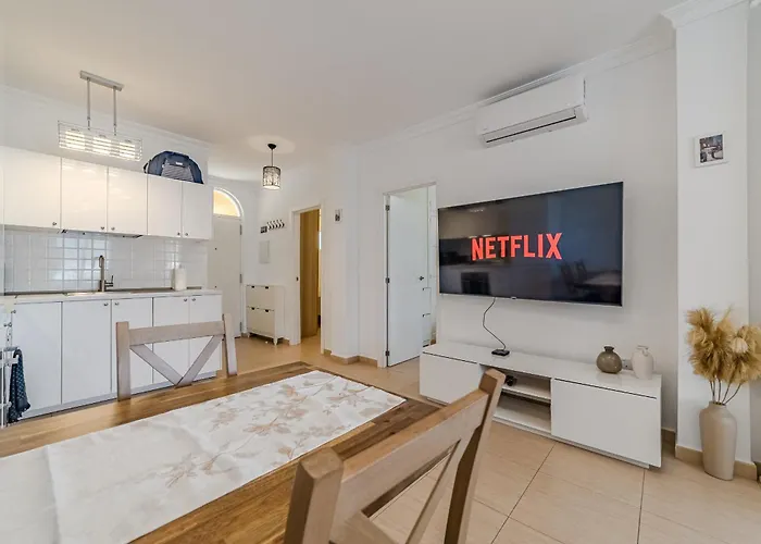 Costa Adeje, 2 Bedrooms * Адехе