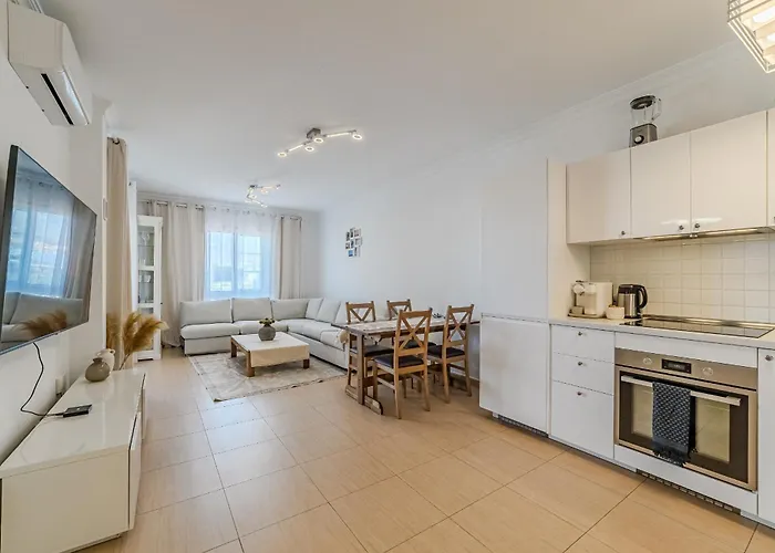 Costa Adeje, 2 Bedrooms * Адехе