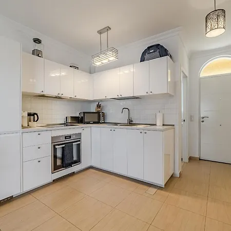 Apartamento Costa Adeje, 2 Bedrooms *
